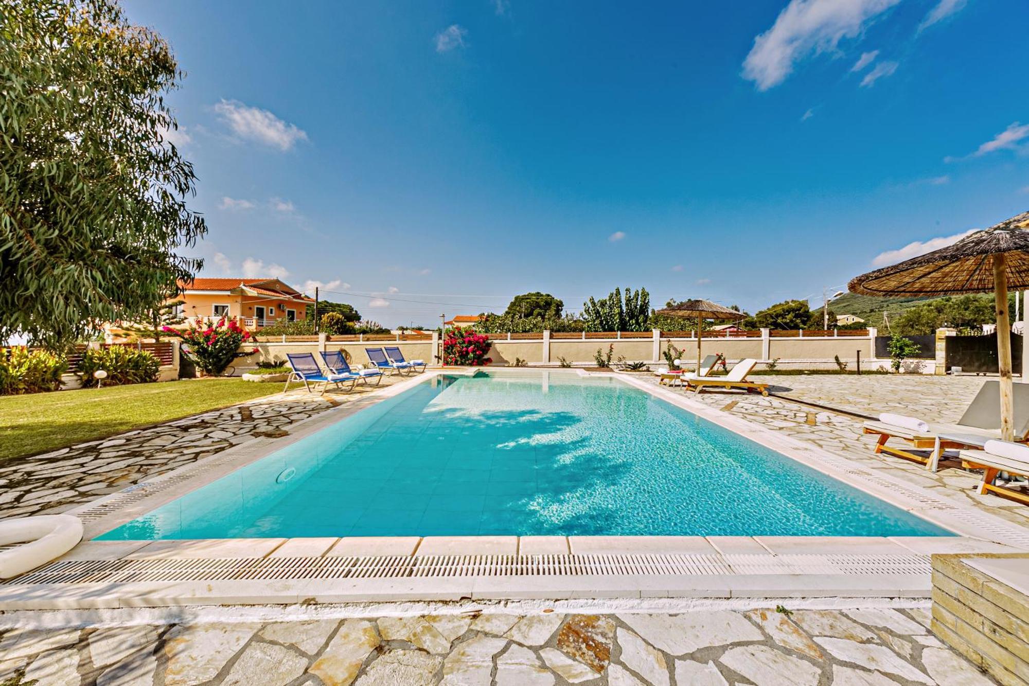 Skidi Beach House Agios Matthaios  Luaran gambar