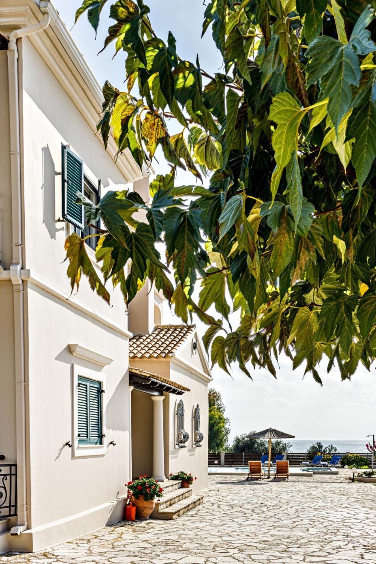 Skidi Beach House Agios Matthaios  Luaran gambar