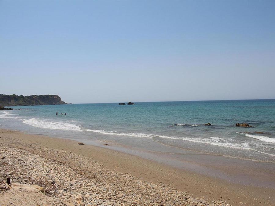 Skidi Beach House Agios Matthaios  Luaran gambar